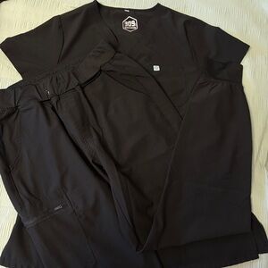 Black Medical Scrub Top & Pants Set